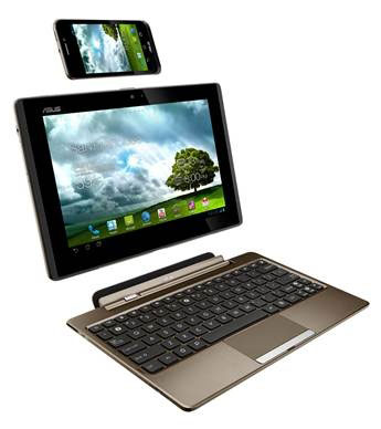 Смартфон-трансформер ASUS Padfone доступен для российских пользователей